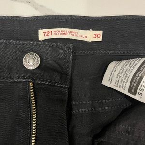 Levi’s 721 High Rise Skinny Black Jeans